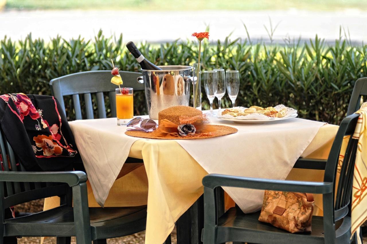 Meditur Hotel Pisa Migliarino Pisano Ngoại thất bức ảnh