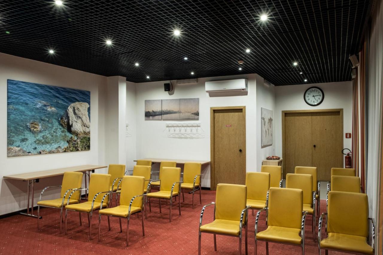 Meditur Hotel Pisa Migliarino Pisano Ngoại thất bức ảnh