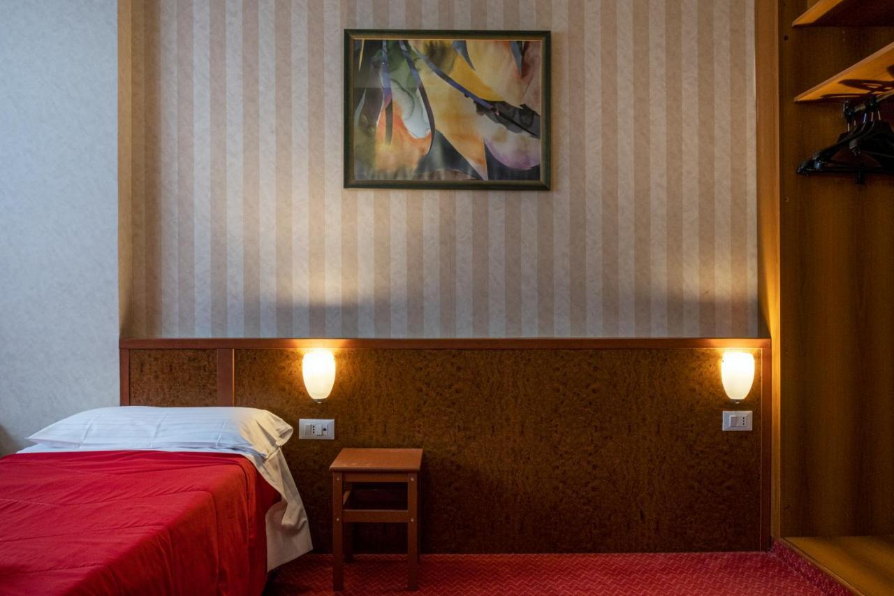 Meditur Hotel Pisa Migliarino Pisano Ngoại thất bức ảnh